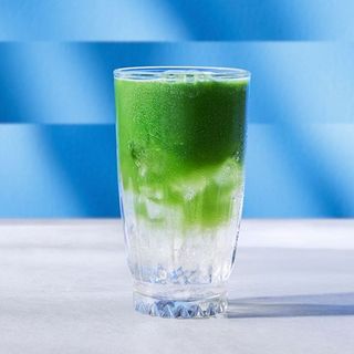 Iced Matcha Lemoniada jaśminowa