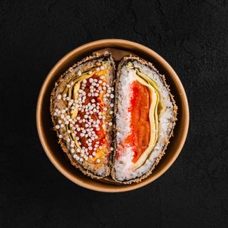 Суші бургер з слабосоленим лососем