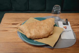 Pizza fritta completa