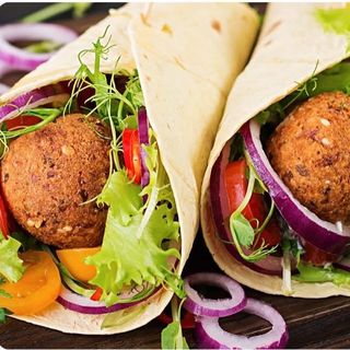 Maxi piadina falafel