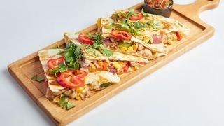 Кесадилья с курицей 