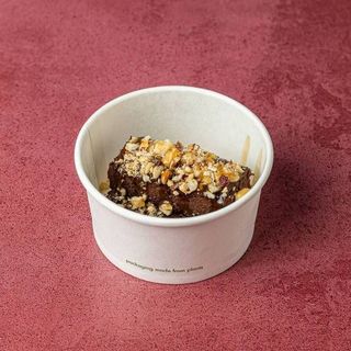 Delícia de Chocolate com Caramelo Salgado e Avelãs