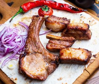 Խոզի խառը խորոված 1կգ