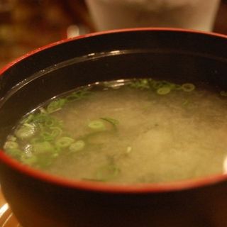 N12' Sopa De Pato Con Bambu, Tofu Y Cebollino