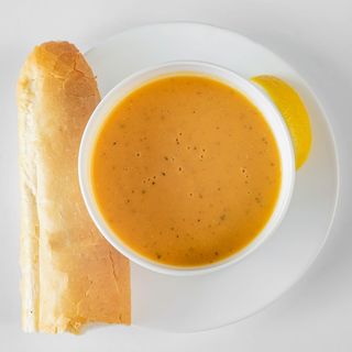 Веган супа от червена леща