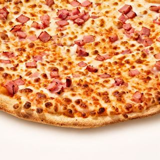Pizza Jamón Y Queso Medio Metro.