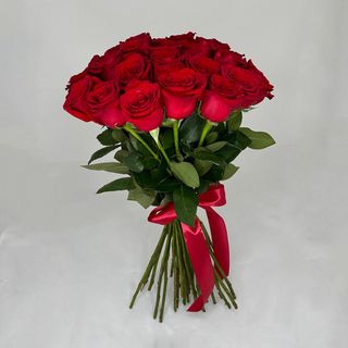 Buchet 33 trandafiri rosii