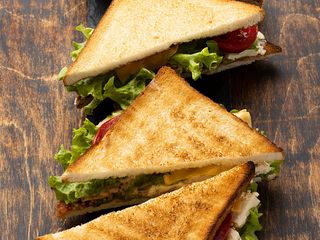 1. Сендвіч по-домашньому XL (250g)