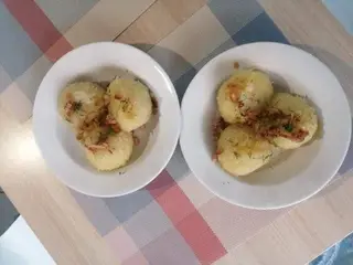 Pyzy z mięsem 3szt