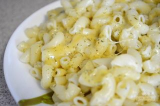 Макарони під сиром (180г)