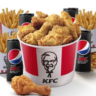 Menú Bucket 12 Piezas para 4