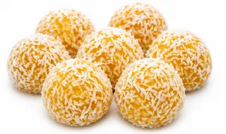 Bola De Albaricoque Y Anacardo