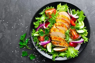 Salata Chicken