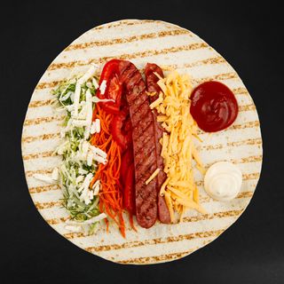 Сендвіч-рол з сосискою 