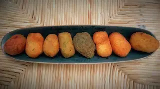 MIX DE CROQUETAS VARIADAS