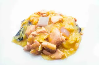 53. Pollo con zenzero e cipolla saltato in wok
