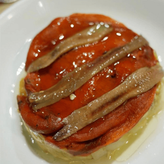 Escalivada con anchoas 