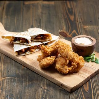 Nuggetsy 4szt + frytki