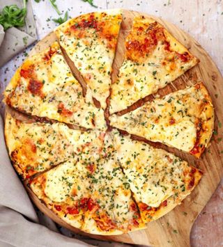 პიცა ოთხი ყველით