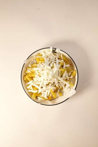 Пържени картофки със сирене