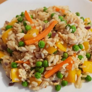 Ryż smażony z warzywami 500g