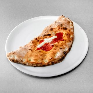 Calzone napoletano