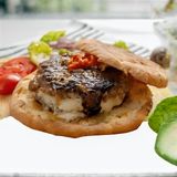 Punjena pljeskavica 300 gr