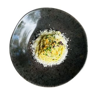 Spaghete cu usturoi, ulei și ardei iute