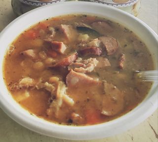 Grochówka z kiełbasą 0,5l