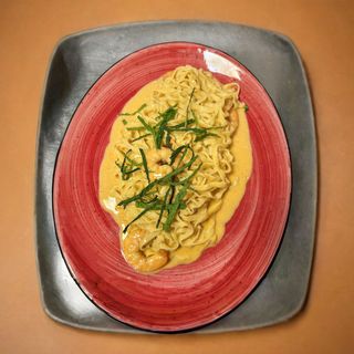 Taglierini en salsa Thay