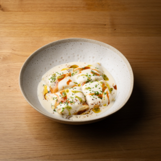 Ravioles caseros de setas y gambas