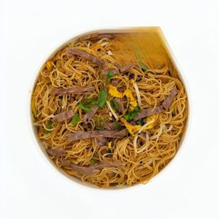 4. Spaghetti di riso con  manzo