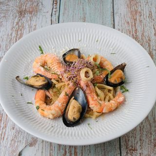Seafood Linguine