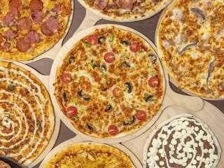 3 Pizzas Familiares