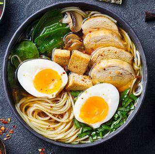 Рамен с курицей