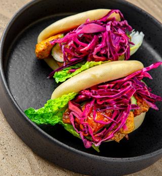 Bao with pork ans hoisin