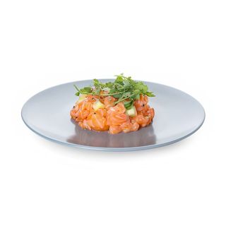tartar de salmón, aguacate, edamame mayonesa japonesa
