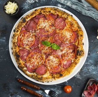 Піца Салямі датська 22см