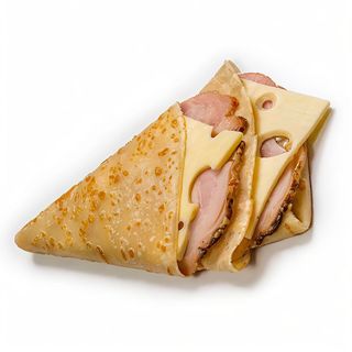 Crepe bacon queso