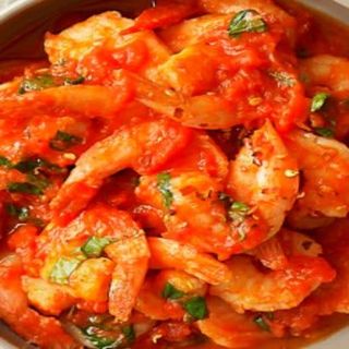 Gambas con salsa picante