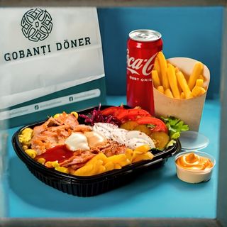 Meniu shaorma la farfurie de pui