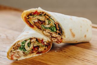 Tortilla piletina povrće