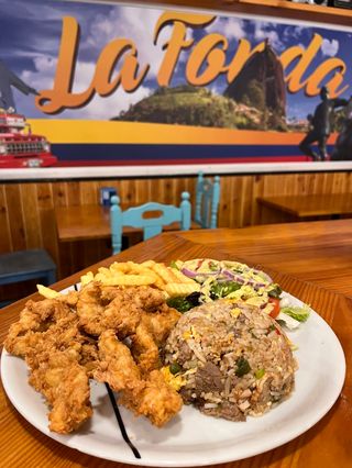 Especial De Pollo Y Tártara