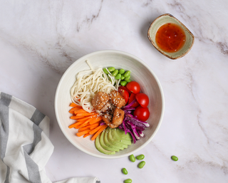 Պոկե բոլլ սաղմոնով