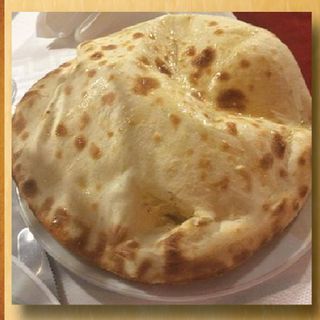 cheese naan
