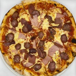 Njeguška velika pizza