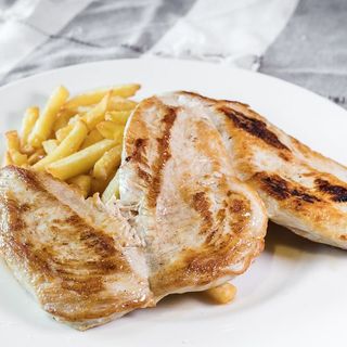 Pollo Con Patatas Fritas