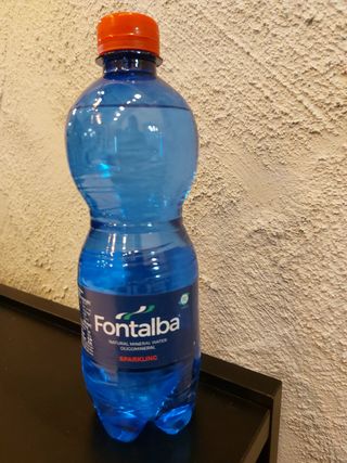 Acqua frizzante 50 cl 