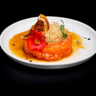 38. Salmon Tartar