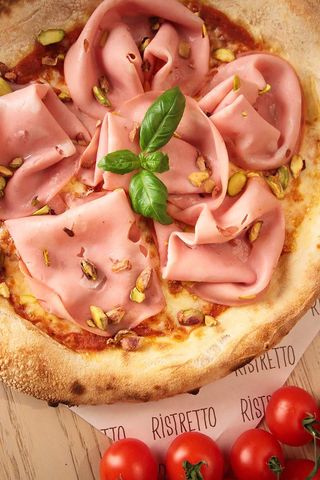 Pizza Mortadella & Pistachio